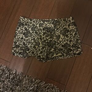 Bebe shorts size 4